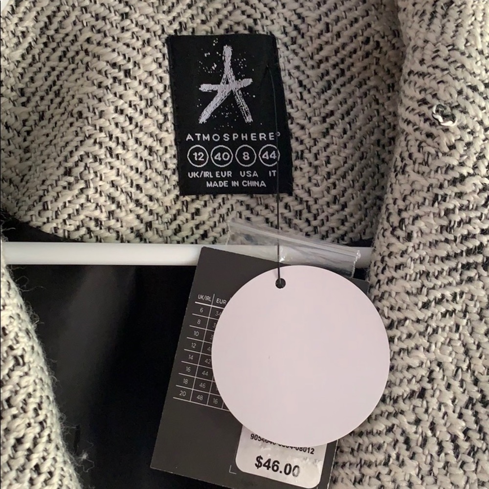 Classy Jacket! - image 4